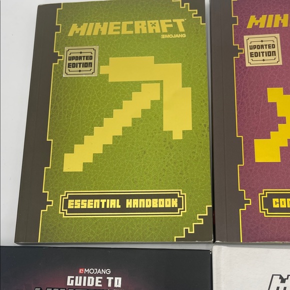 Minecraft Handbook Collection Lot - Picture 3 of 11